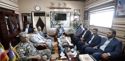 دیدار مدیر عامل سازمان منطقه آزاد کیش با فرمانده پایگاه پدافند هوایی به مناسبت روز ارتش