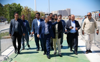 بازدید مشاور رئیس جمهور و دبیر شورای عالی مناطق آزاد تجاری صنعتی و ویژه اقتصادی از بندرگاه کیش 